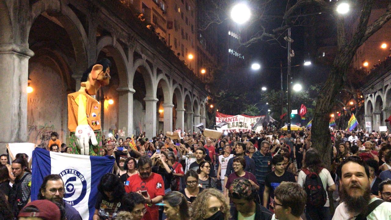 Manifestação contra Bolsonaro em Porto Alegre, 14 de junho de 2019 (foto: Rodrigo Caprio)