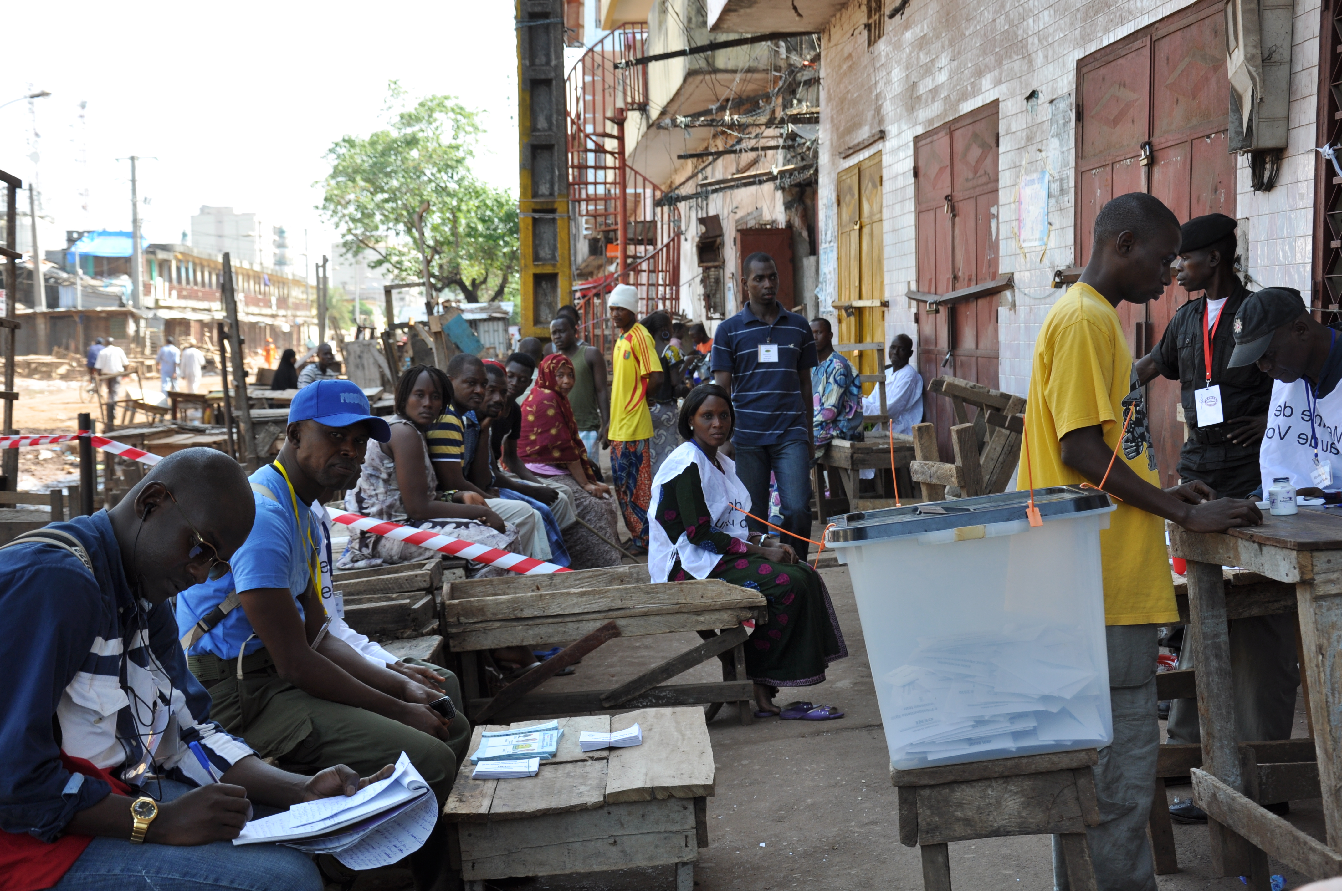 Les conséquences dun changement constitutionnel sur le cadre électoral et lalternance démocratique en Guinée photo