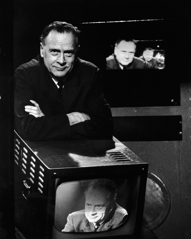 Illustration 10: McLuhan on TV, photo: Bernard Gotfryd